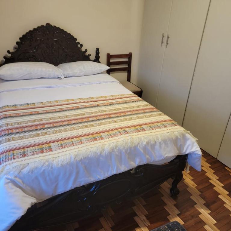 Hermoso Departamento Central Familiar Tu Refugio con Impresionantes Vistas a la Ciudad, Montañas y Nevados - Three-Bedroom Apartment - 40