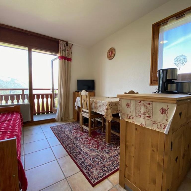 Studio cosy 4 pers, skis à 50m, parking, proche commerces - FR-1-733-28 - Monolocale - 8