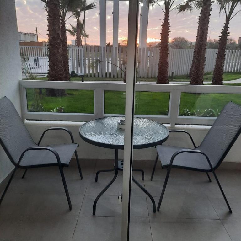 Acogedor Departamento Central con Piscina, Estacionamiento Privado y Más - One-Bedroom Apartment - 15