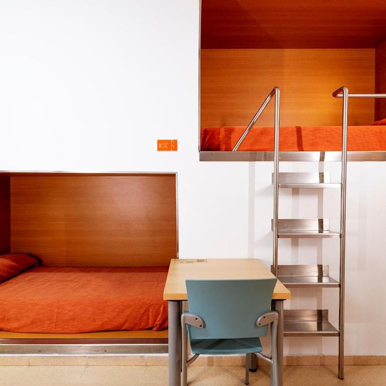 Albergue Inturjoven Torremolinos - 1 Cama en Dormitorio Compartido - 6