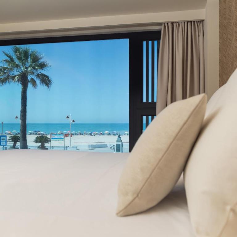 Apartamentos Playa Victoria - by Grupo Tribu - Estudio con vistas al mar - 5