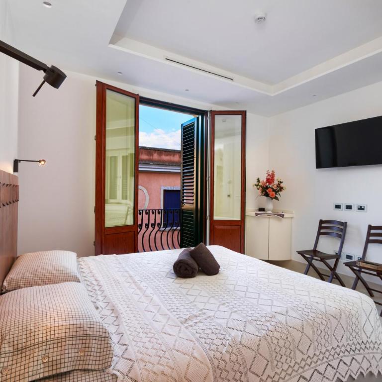 Corvaja Inn - Camera King con Balcone - 1