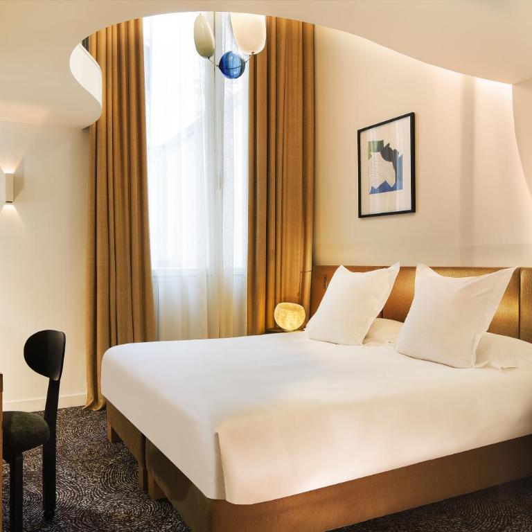 Hotel Marignan Champs-Elysées - Chambre Familiale - 2