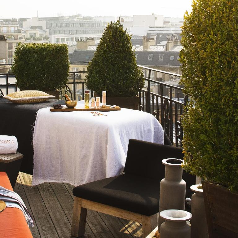 Hotel Marignan Champs-Elysées - Suite Terrasse Eiffel - 8