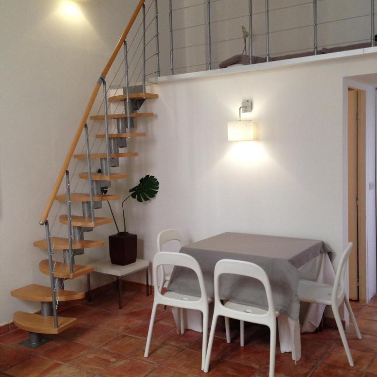 Idéalement situé au pied du Palais des papes - Apartment mit 1 Schlafzimmer - 34