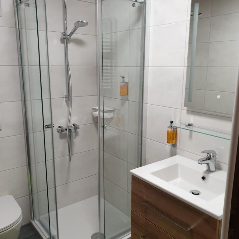Landgasthof Hotel Zehenthof - Einzelzimmer mit Balkon - 6