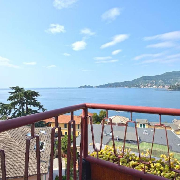 Dolce Acqua Flexyrent apartment Terrace & Parking - NO AC - Appartamento con 2 Camere da Letto - 35