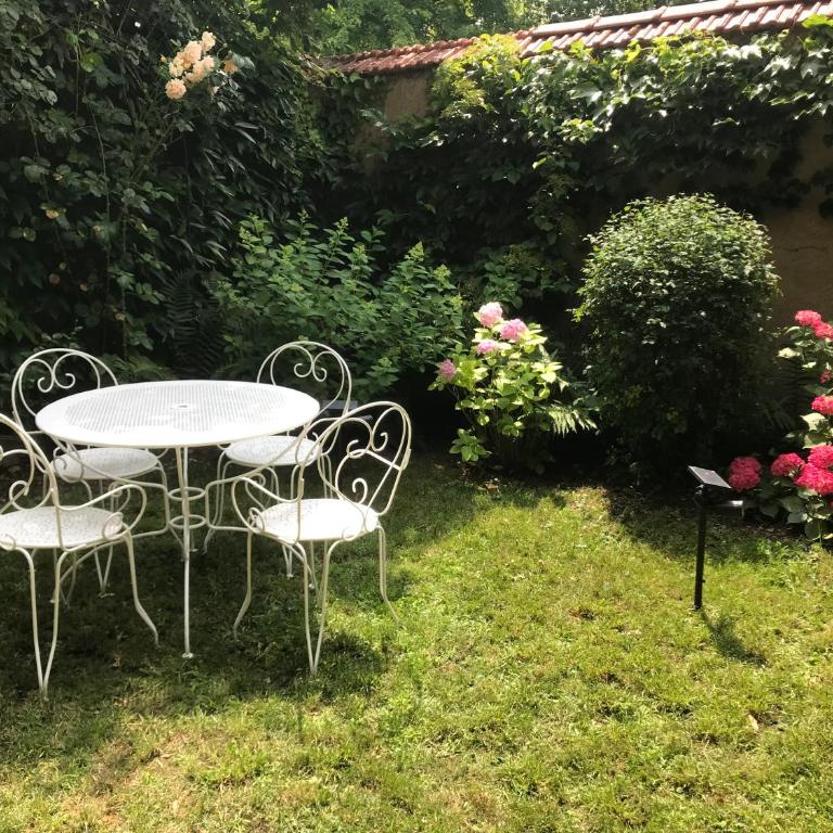 LE JARDIN D'ALEXANDRE - Grande Chambre Double - 2