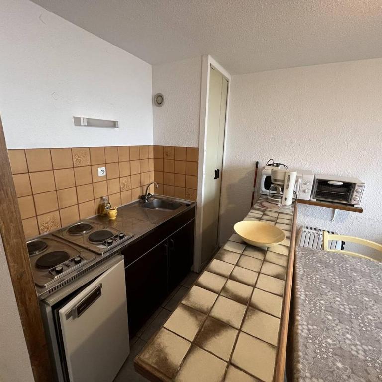 Appartement spacieux 3 pièces au cœur de la station - Two-Bedroom Apartment - 2