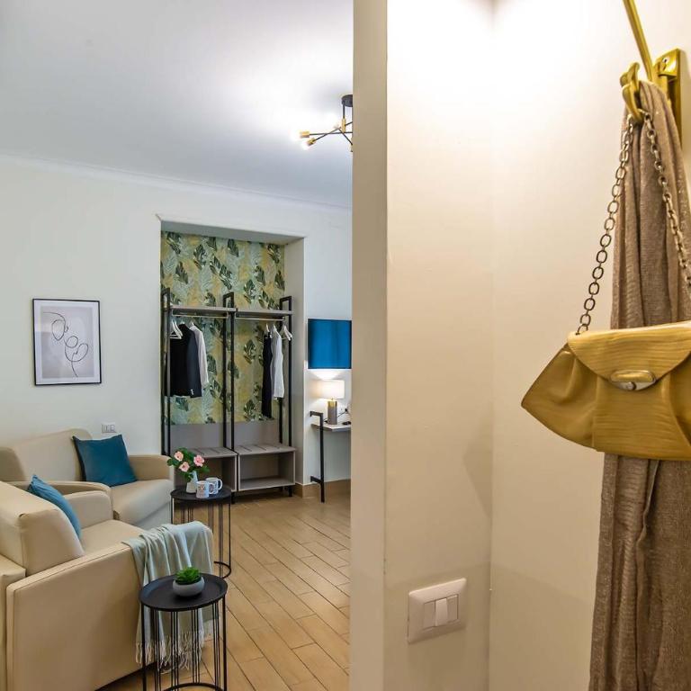 94Rooms Vatican Guest House - Vigliena - Camera Quadrupla - 5