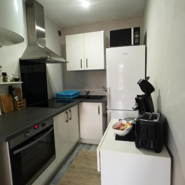 Appartement avec garage proche du centre-ville - Apartamento de 1 dormitorio - 6