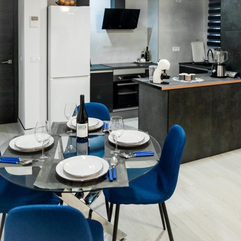 Les Arts - Two-Bedroom Apartment - 11