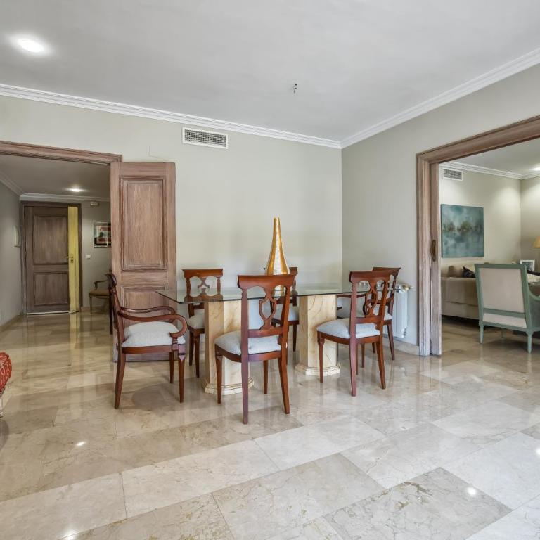 Apartamento Los Tilos & Parking & Piscina - Deluxe Apartment - 5
