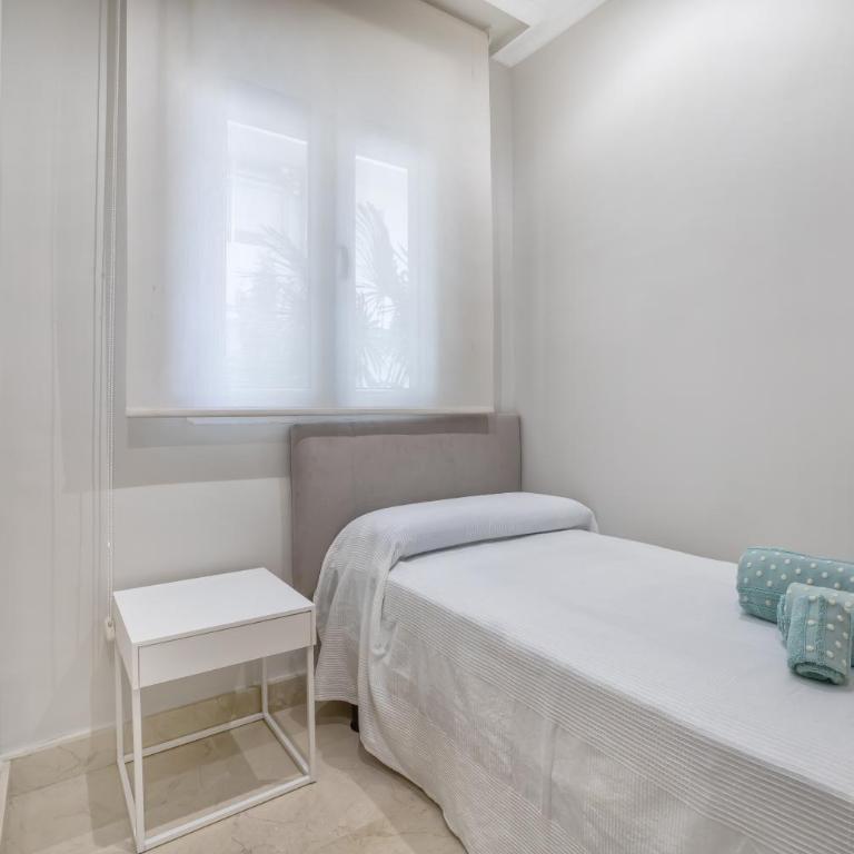 Apartamento Los Tilos & Parking & Piscina - Deluxe Apartment - 17