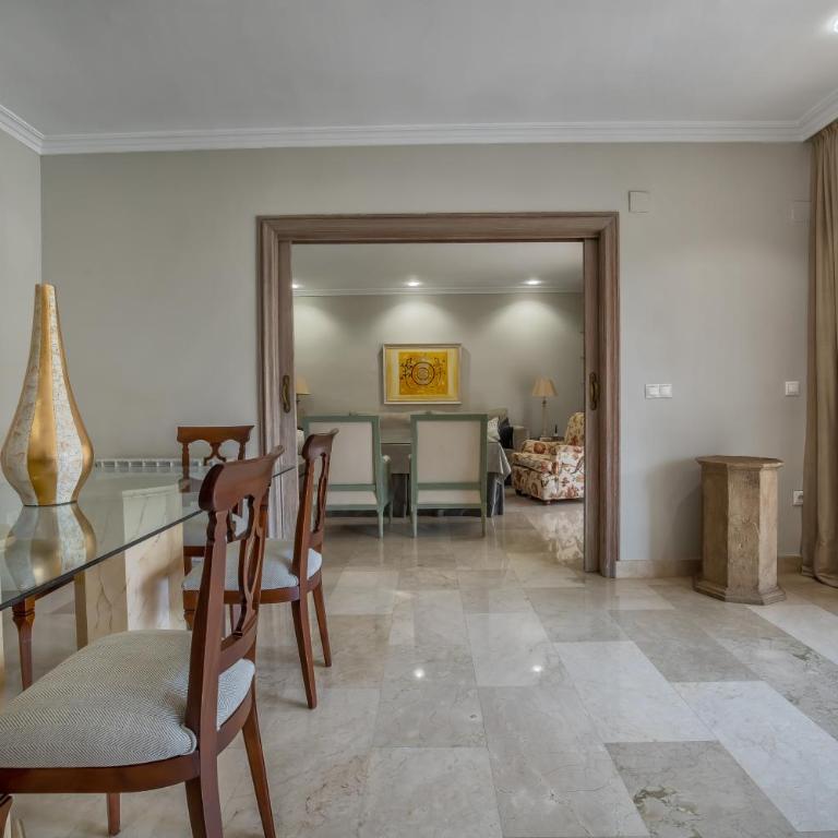 Apartamento Los Tilos & Parking & Piscina - Deluxe Apartment - 21
