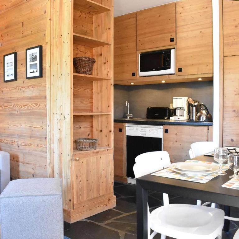Studio cosy proche pistes - 4 pers. - FR-1-180-599 - Appartement - 18