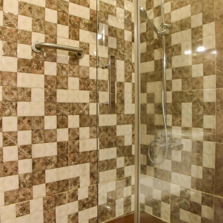 room Martinez - Habitación Doble Pequeña - 2 camas - 8