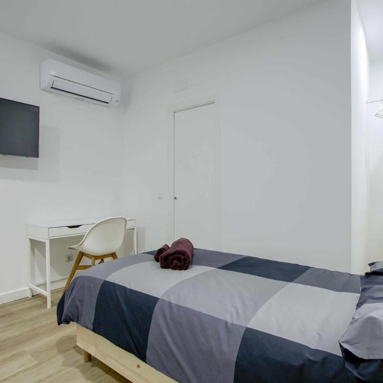 Casa de Huéspedes 12 Octubre Rooms - Budget Double Room - 6