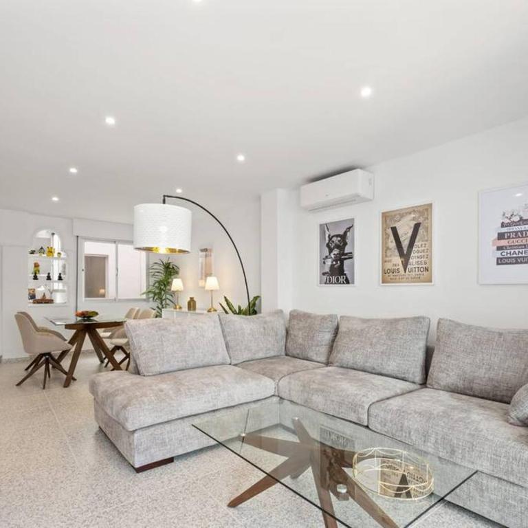 Fuengirola plein centre, 100 m de la plage ! - Two-Bedroom Apartment - 1