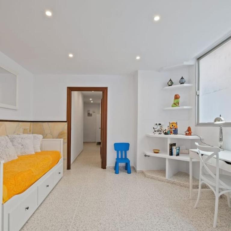 Fuengirola plein centre, 100 m de la plage ! - Two-Bedroom Apartment - 21