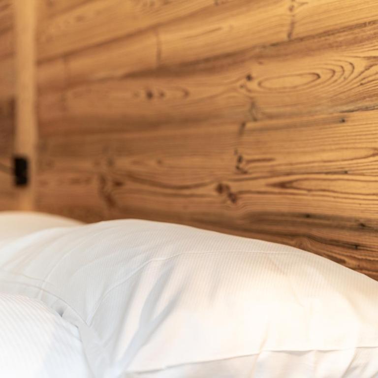 Haus Beta by Zermatt Premium Apartments - Two-Bedroom Attic Apartment with Matterhorn View - 24