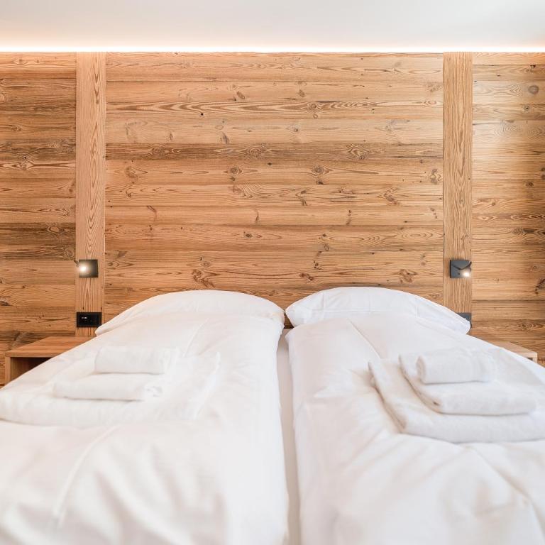 Haus Beta by Zermatt Premium Apartments - Two-Bedroom Attic Apartment with Matterhorn View - 41