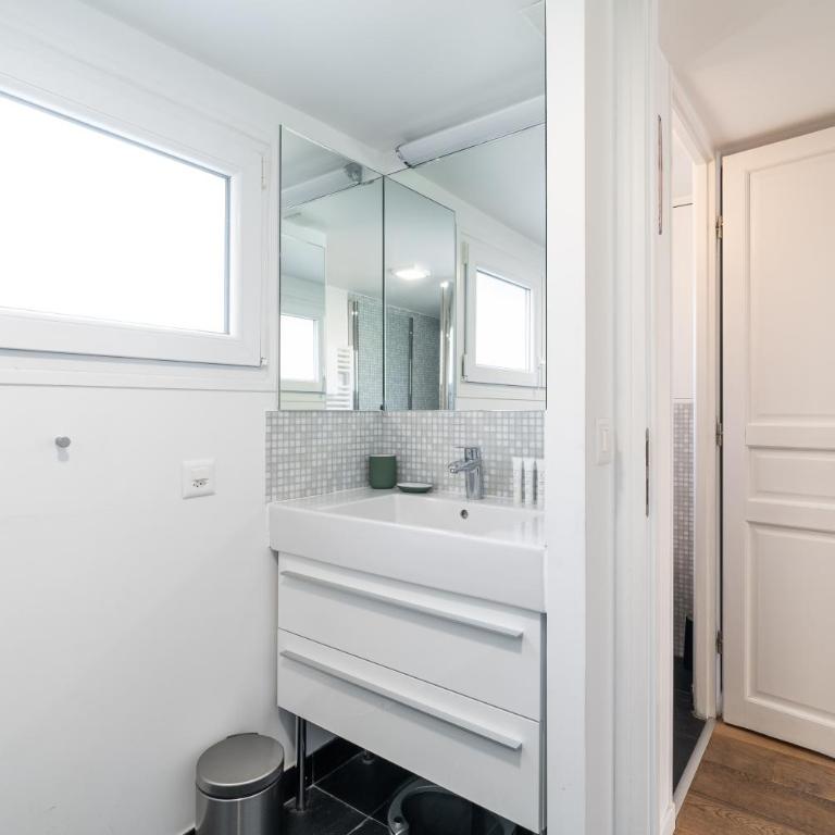 Haus Kirchplatz 4 by Zermatt Premium Apartments - Two-Bedroom Apartment with Matterhorn View (top floor) - 15