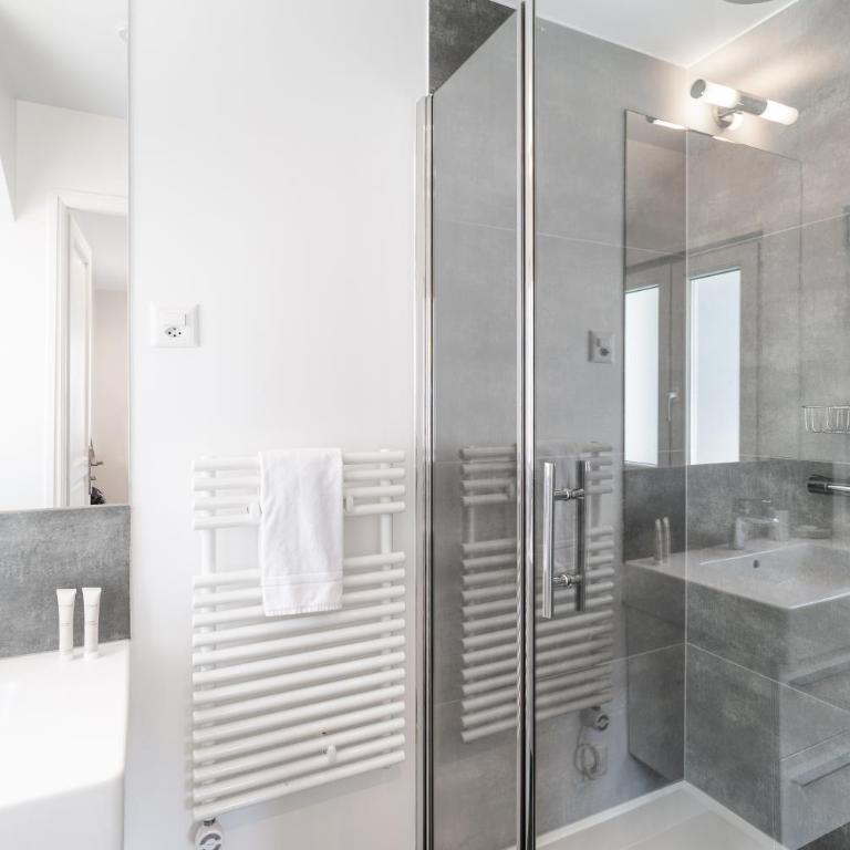 Haus Kirchplatz 4 by Zermatt Premium Apartments - Two-Bedroom Apartment with Matterhorn View (top floor) - 44