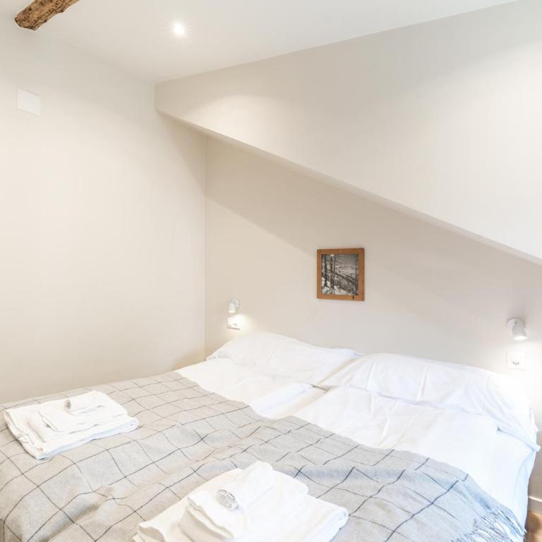 Haus Kirchplatz 4 by Zermatt Premium Apartments - Two-Bedroom Apartment with Matterhorn View (top floor) - 50