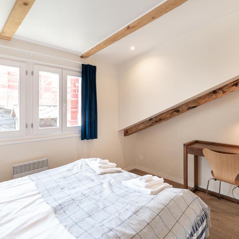Haus Kirchplatz 4 by Zermatt Premium Apartments - Two-Bedroom Apartment with Matterhorn View (top floor) - 53