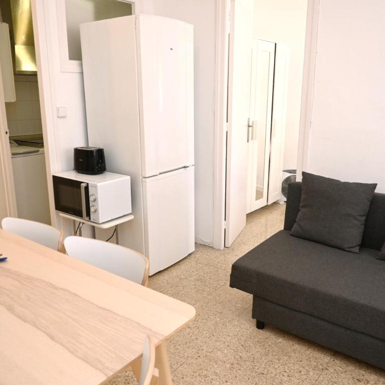 Homenfun Barcelona Park Güell - Two-Bedroom Apartment - 5