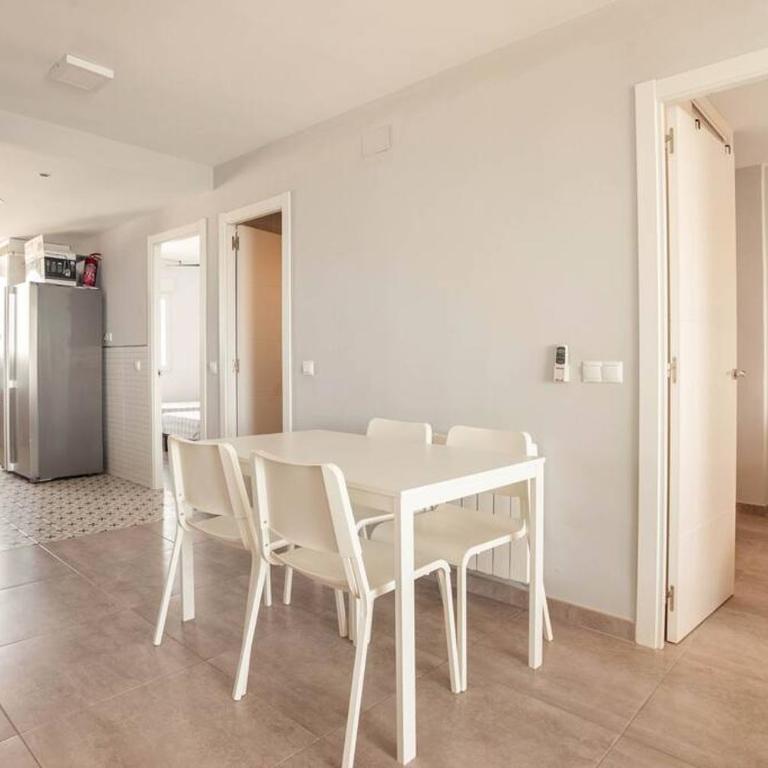 Refurbished 4* apartment with great balcony - Apartamento de 2 dormitorios - 12