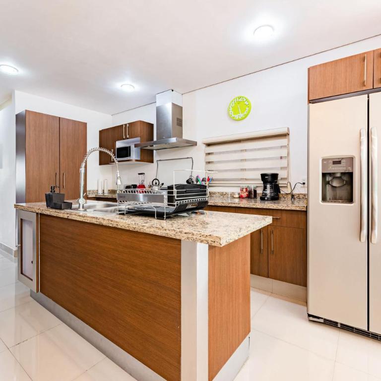 Trendy La Roma Condo with Parking & Patio - Apartamento con terraza - 10