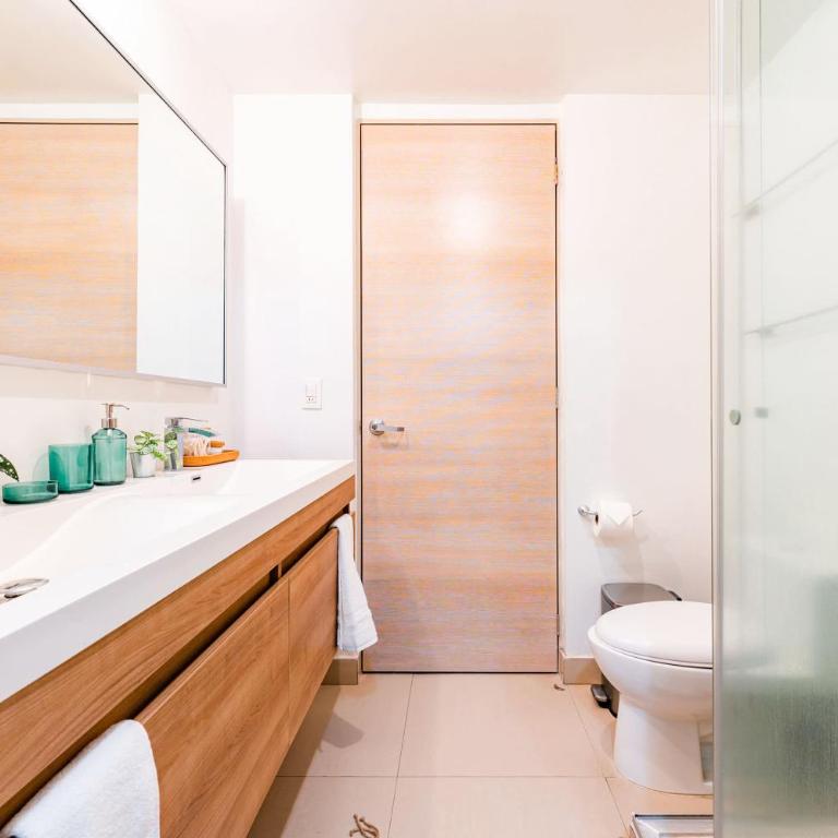 Trendy La Roma Condo with Parking & Patio - Apartamento con terraza - 25