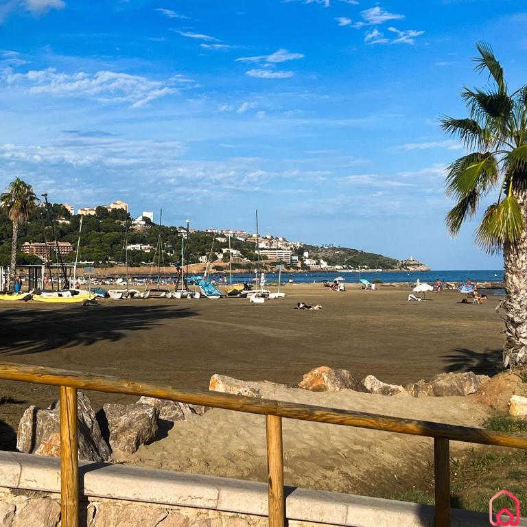 El Capricho - Three-Bedroom Apartment - 54