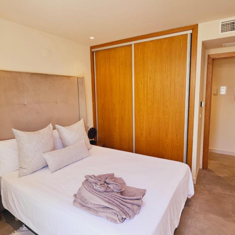 Nogalera Quintessence Apartment with private parking BY NAMASTE ELITE - Apartment - 30