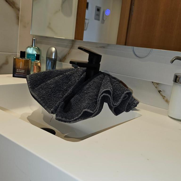 Nogalera Quintessence Apartment with private parking BY NAMASTE ELITE - Apartment - 8