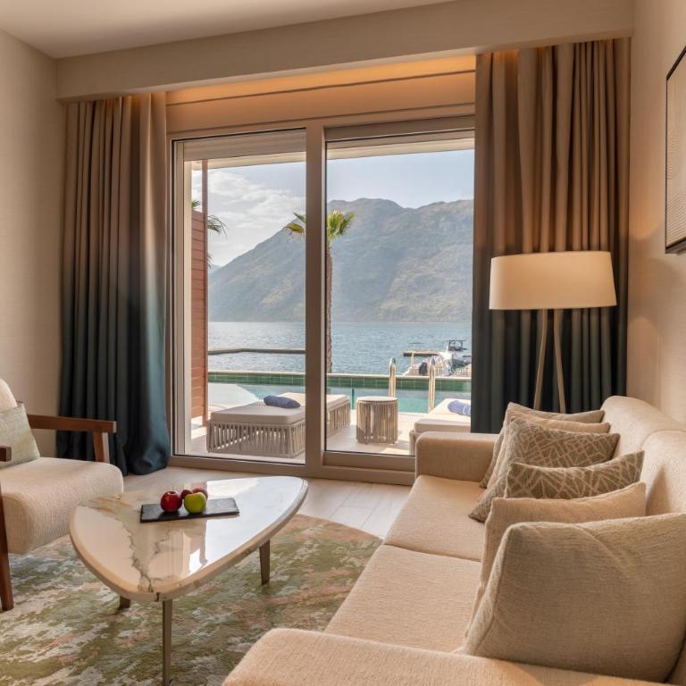 Hyatt Regency Kotor Bay Resort - Premium One-Bedroom Apartment with Pool - 2