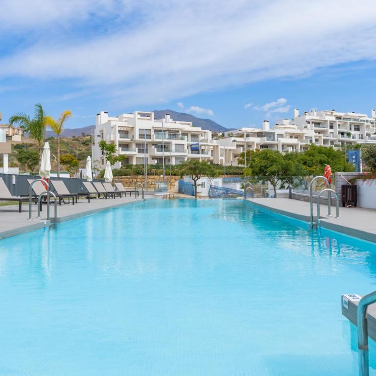 Bright and Stunning 2 bed Apartment in Southbay - RDR530 - Two-Bedroom Apartment - 13