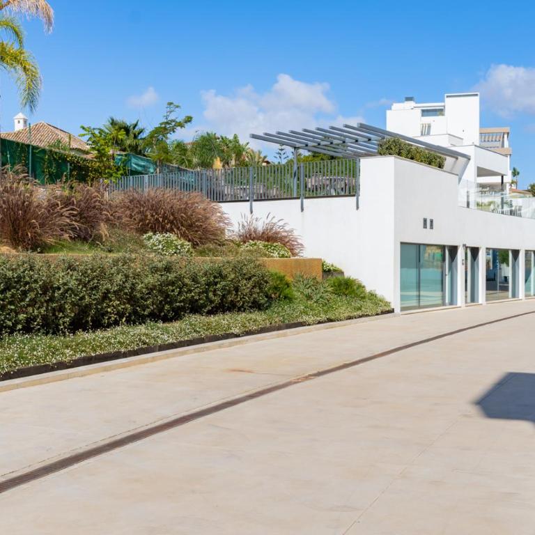 Bright and Stunning 2 bed Apartment in Southbay - RDR530 - Two-Bedroom Apartment - 14