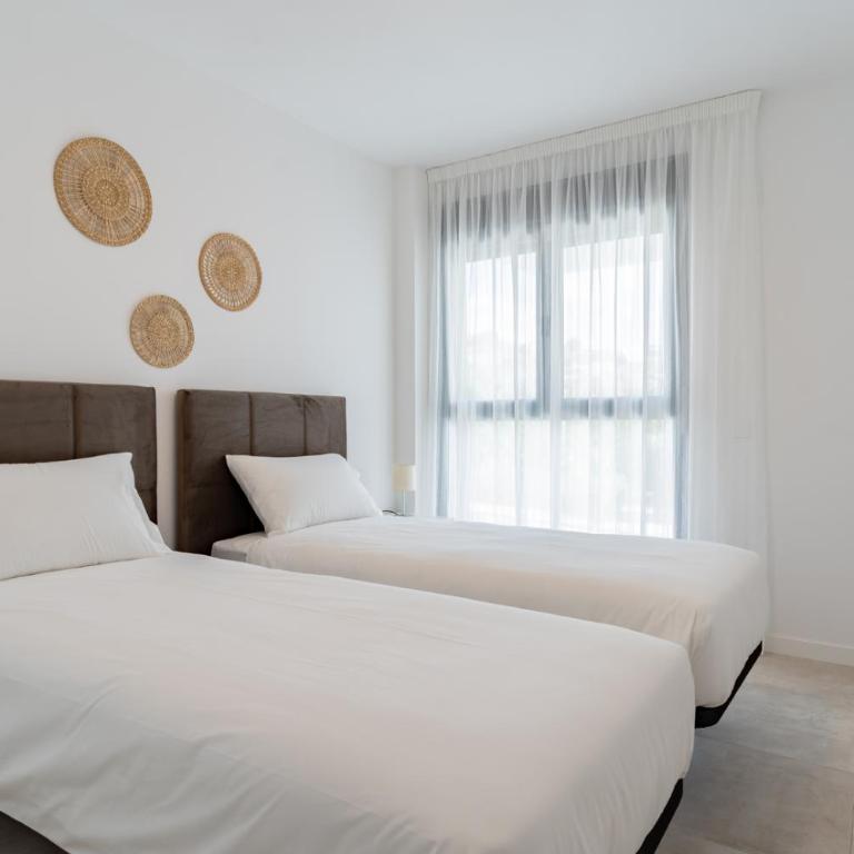 Bright and Stunning 2 bed Apartment in Southbay - RDR530 - Two-Bedroom Apartment - 15