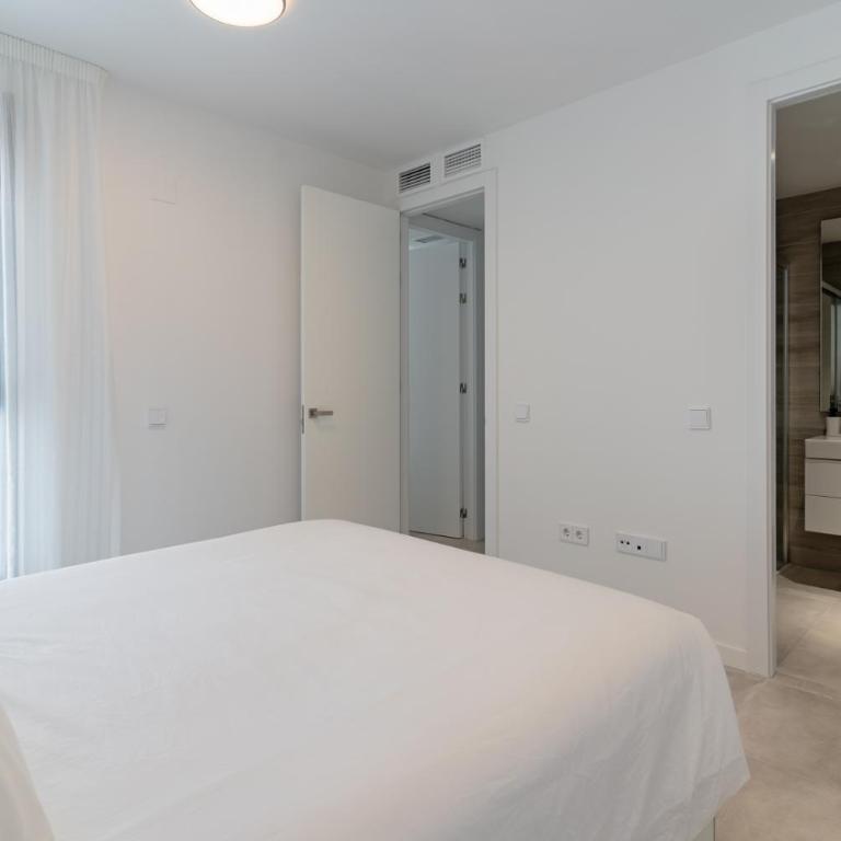 Bright and Stunning 2 bed Apartment in Southbay - RDR530 - Two-Bedroom Apartment - 20