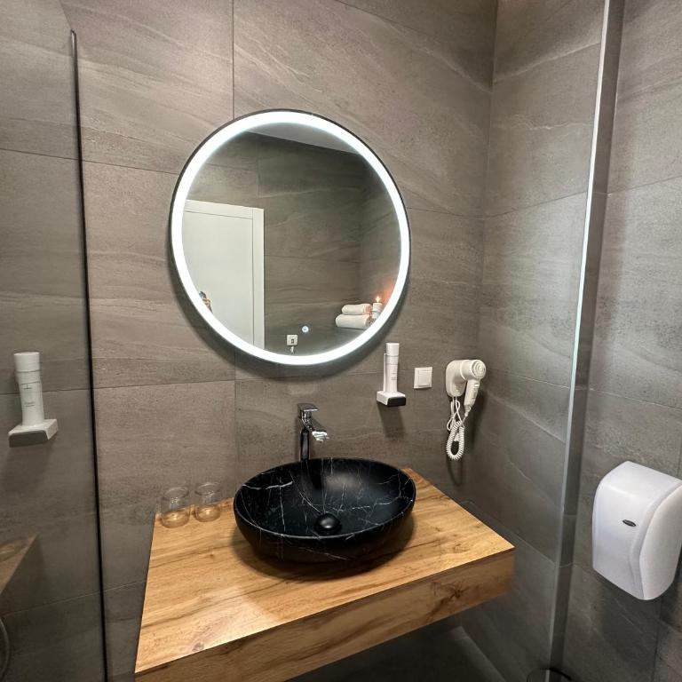Hotel GOLD JET Bihać - Large Twin Room - 19