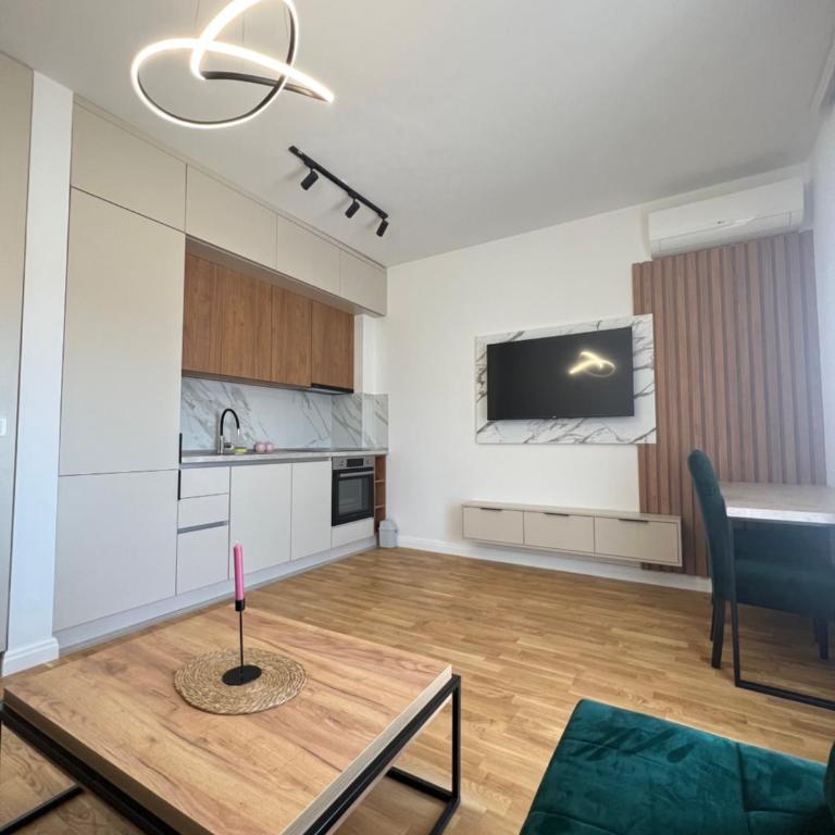 Apartman Sun - Studio Apartment with Balcony - 5