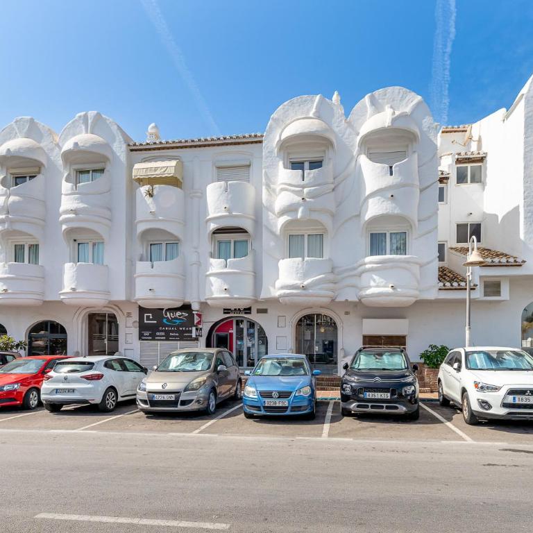 Apartment in Puerto Marina with Sea Views, FIRST LINE, Holiday Rentals Apartment - Two-Bedroom Apartment - 20