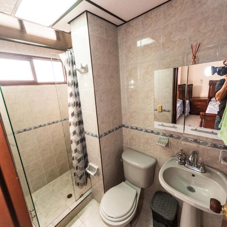 Lindo y Amplio apto al lado del parque del ingenio - Apartamento de 2 dormitorios - 12