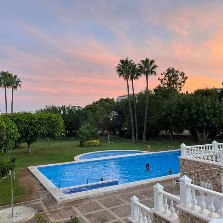 Duplex in residential complex with pool - Apartamento de 3 dormitorios - 3