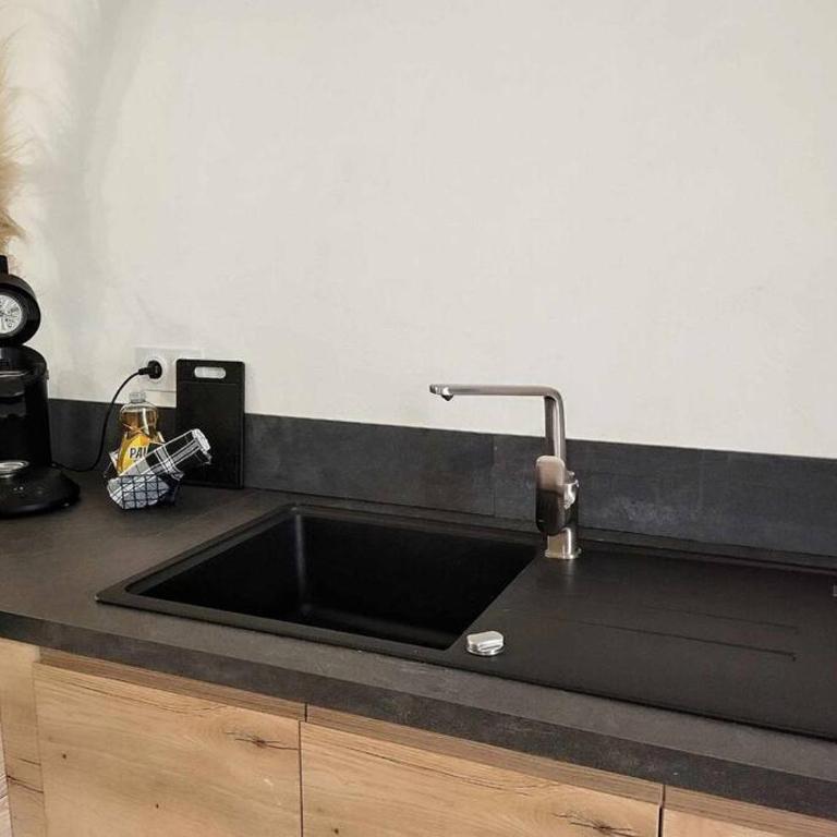 LE MAZOT-SPA HIVER ET ETE-Piscine-Proche lac-Charme-Détente - Appartement 1 Chambre - 11