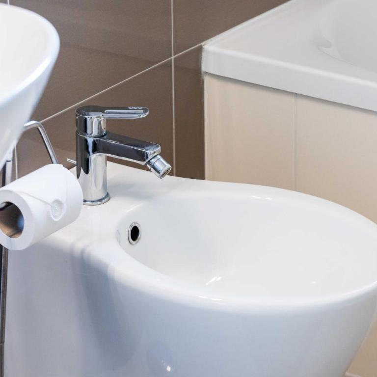 Sarca 11th Floor - Appartamento con 2 Camere da Letto - 8