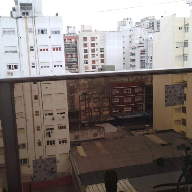 AMBIENTE LUMINOSO Y CÓMODO EN ZONA ALDREY-GÜEMES - Apartamento de 1 dormitorio - 3